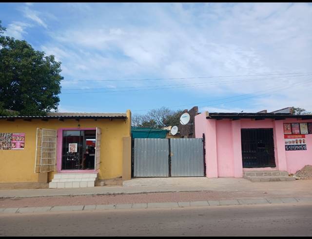 4 BEDROOM HOUSE FOR SALE IN SESHEGO B